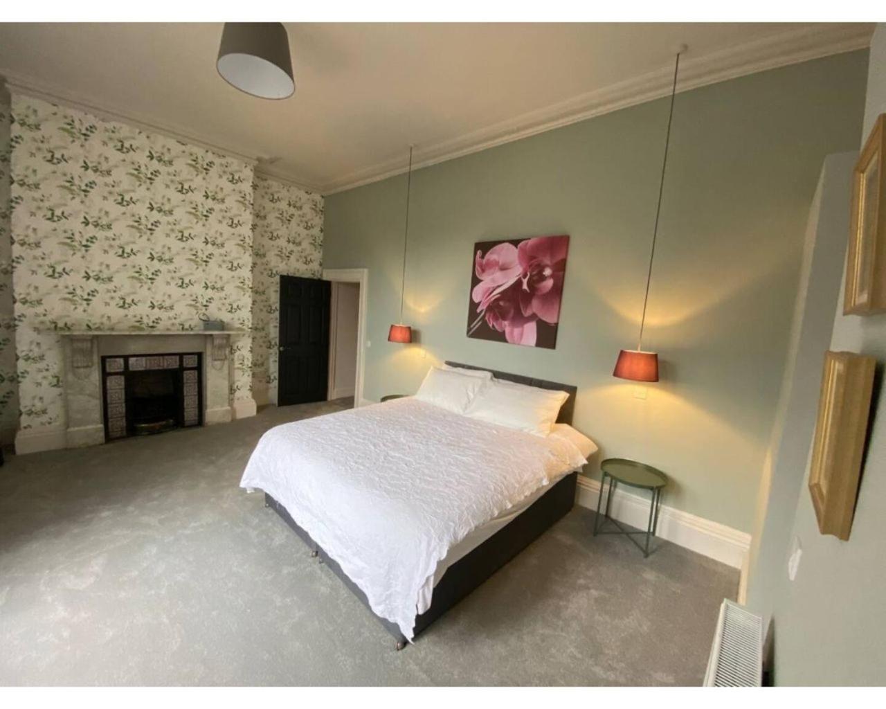 The Regency - Historic Residences By The Sea Ilfracombe Room photo